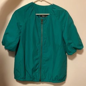 Short sleeve green jacket, size large